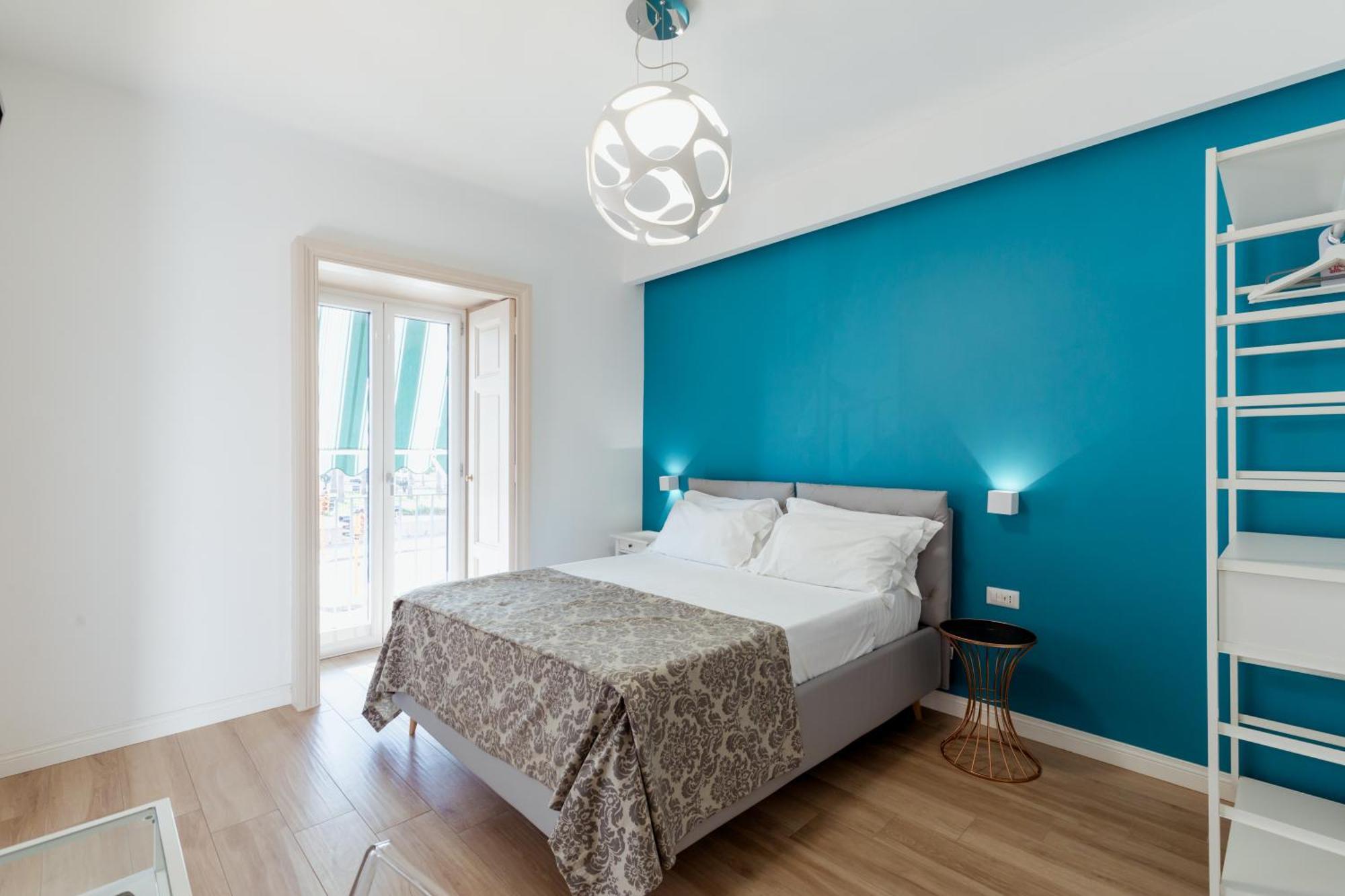 Suite Riviera 84 Наполи Екстериор снимка