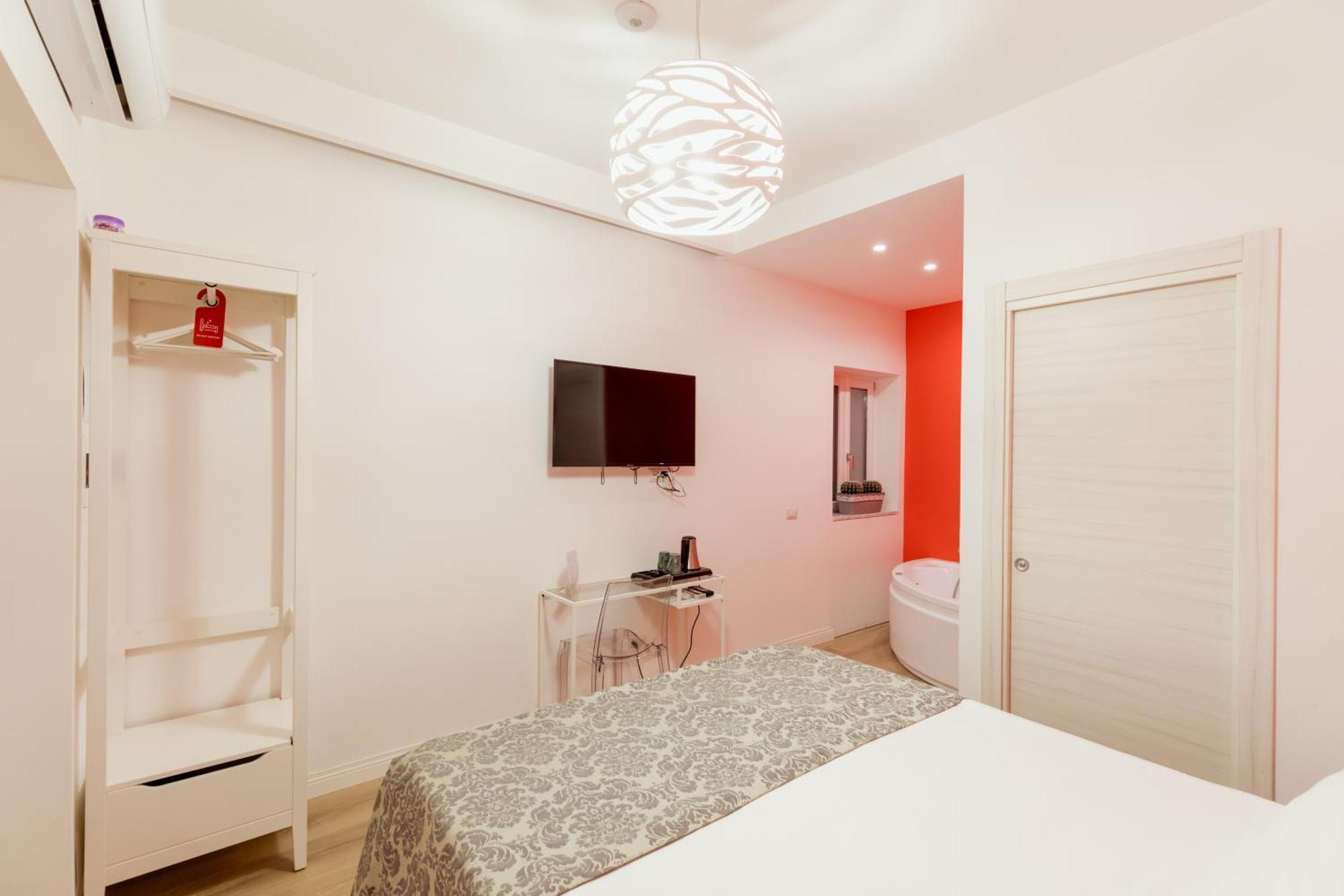Suite Riviera 84 Наполи Екстериор снимка
